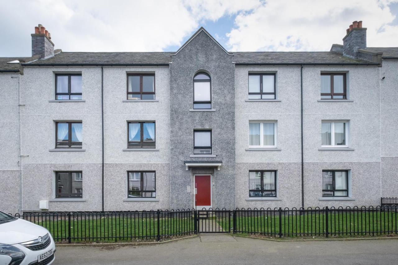 3 Bedroom Aprtmt At Sensational Stay Serviced Accommodation Aberdeen- Froghall Avenue Экстерьер фото